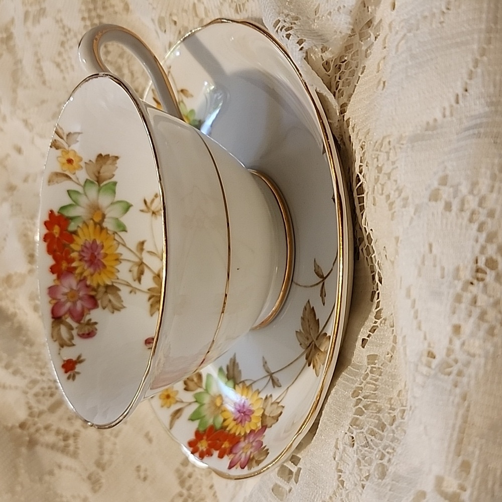 Copelands Grosvenor Bone China, A245, Floral Teacup & Saucer